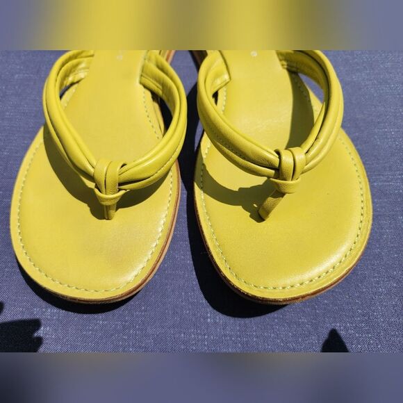 Apostrophe Women's beautiful leather sandals sz 7 Stylish Chic/ Comfy spring - Picture 3 of 13